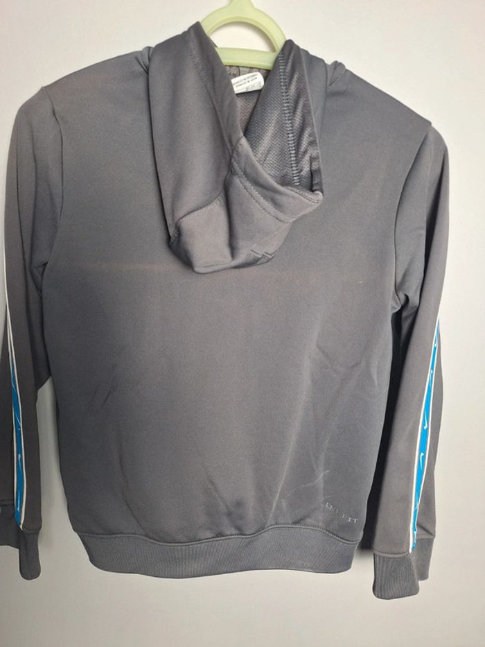 Veste Nike à capuche anthracite taille 10/12 ans floqué - photo numéro 6