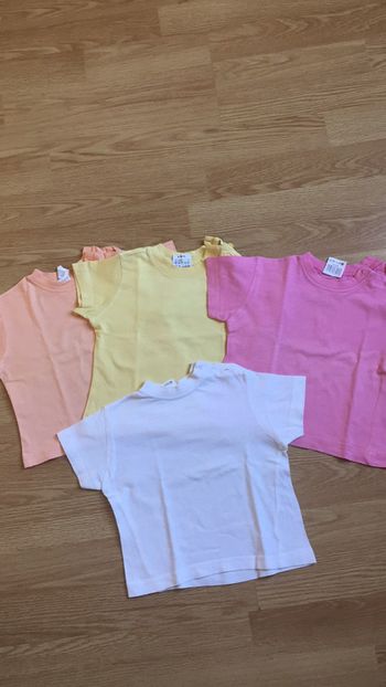 Lot 4 tee shirt 6 mois
