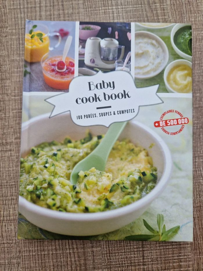 Baby cook book en excellent état