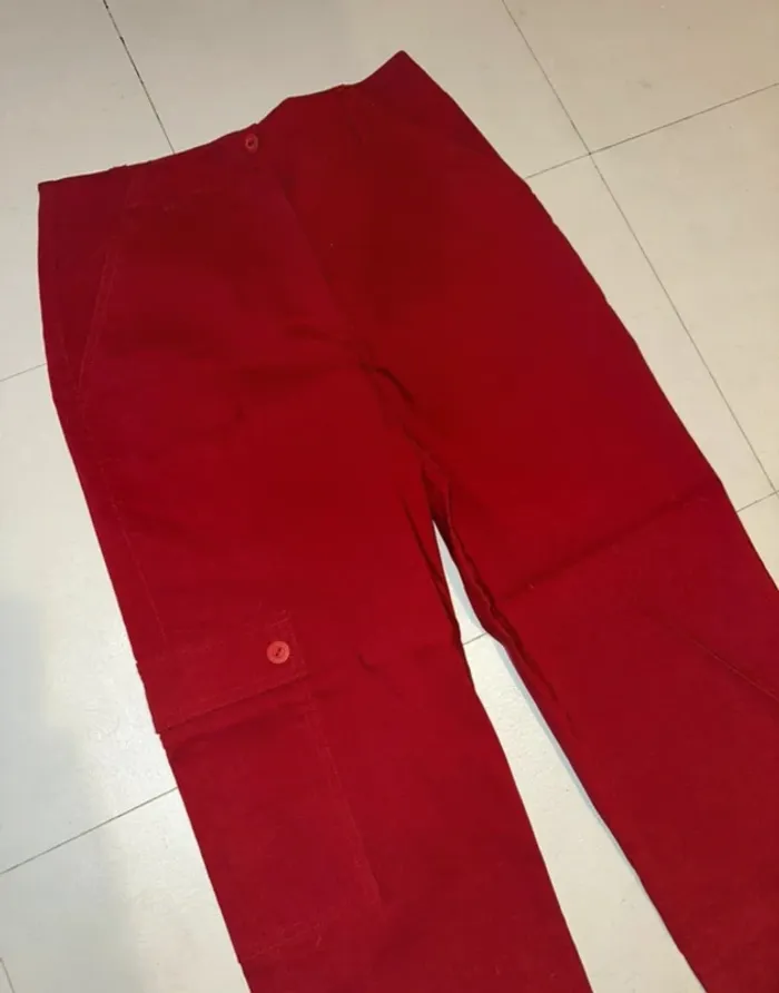Jean rouge Camaïeu T36 neuf - photo numéro 3