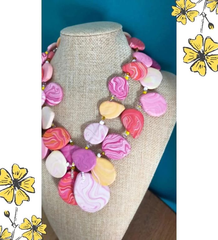 Collier fait main en pâte polymère – Nuances de rose et jaune pastel _ Collection Nuances de Rose - photo numéro 2