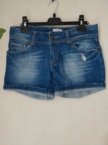 Short jeans