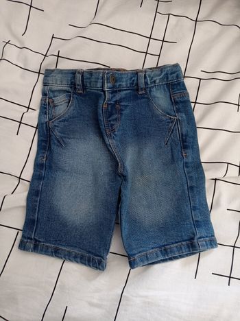 Short en jean tape a l oeil