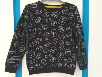 Sweat noir et albnc - 6/7 ans - Primark