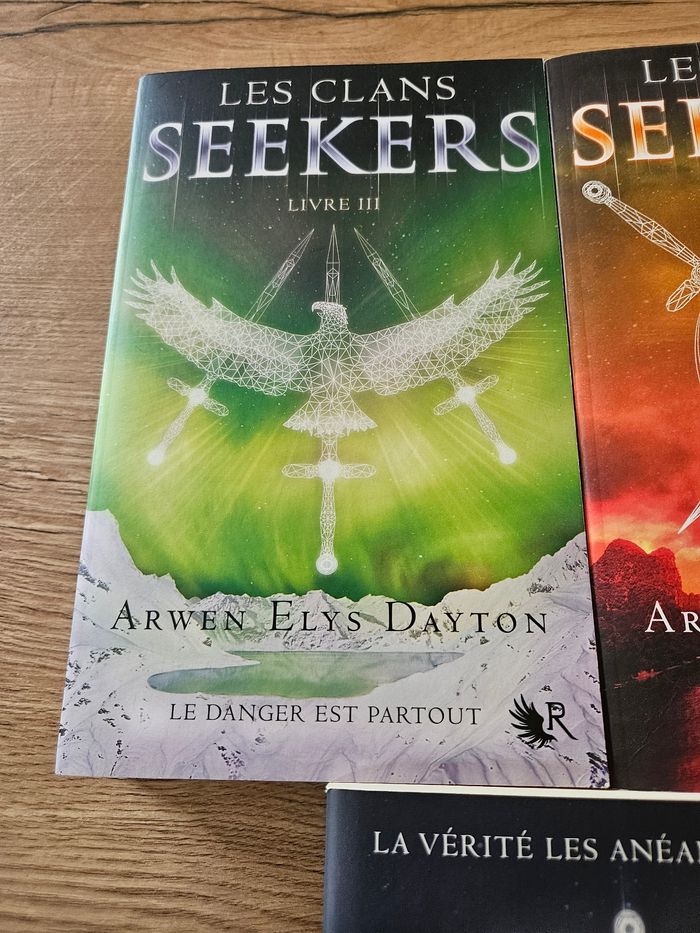 Les clans Seekers (3 tomes) de Arwen Elys Dayton
3 tomes - photo numéro 4