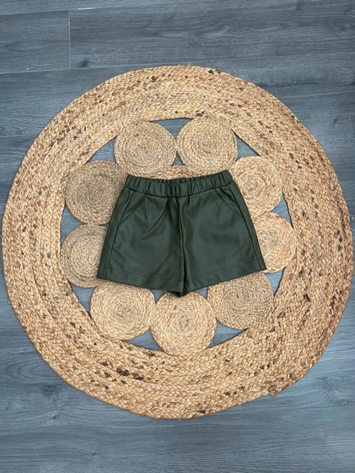 Short en cuir Kiabi 5 ans