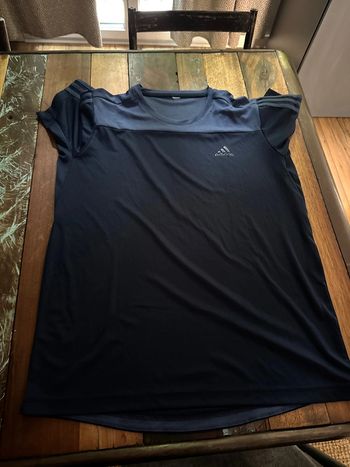 Tee shirt Adidas taille M