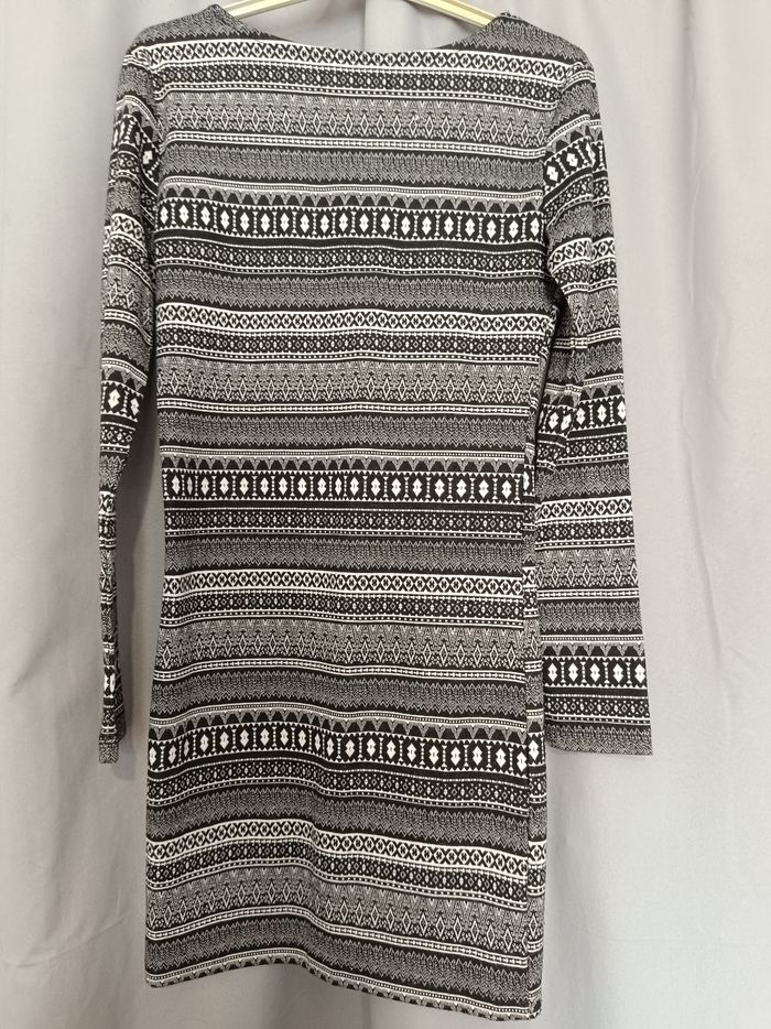 Robe moulante - photo numéro 4