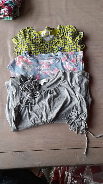 Lot de 3 robes légères 4 ans.