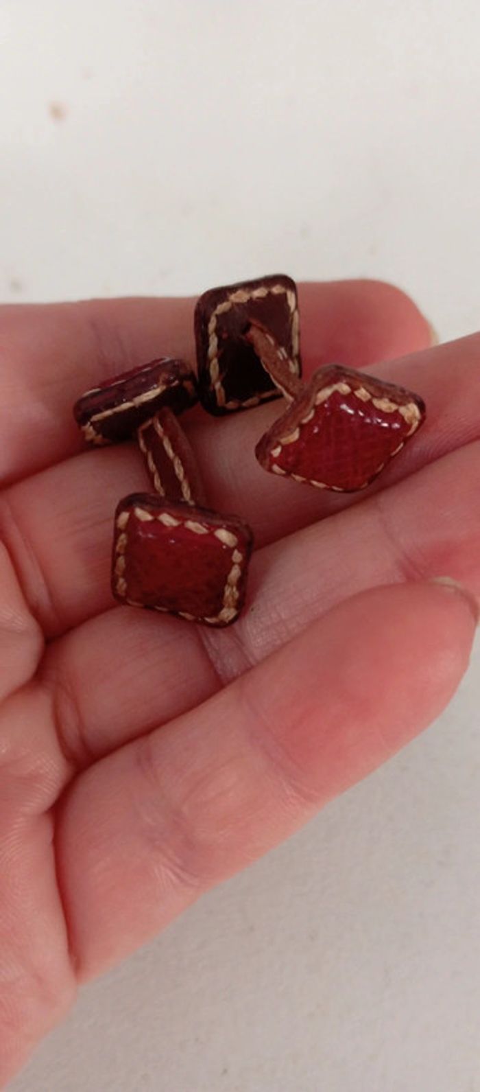 Boutons de manchette vintage en cuir