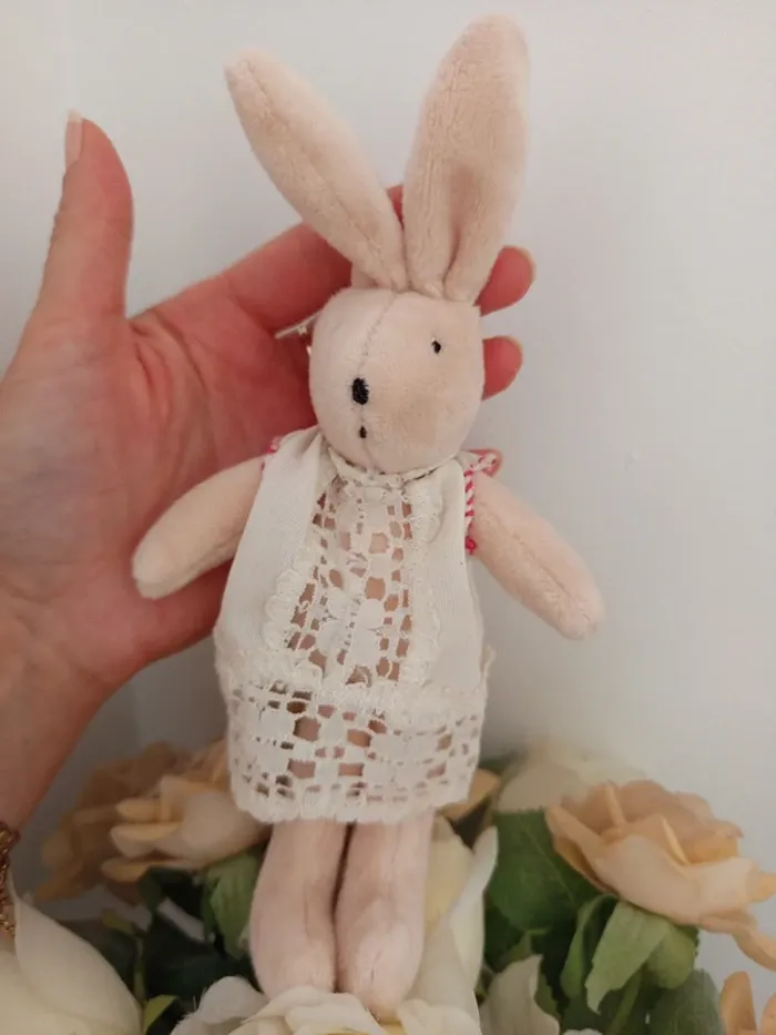 Mini lapin doudou Moulin Roty - photo numéro 6
