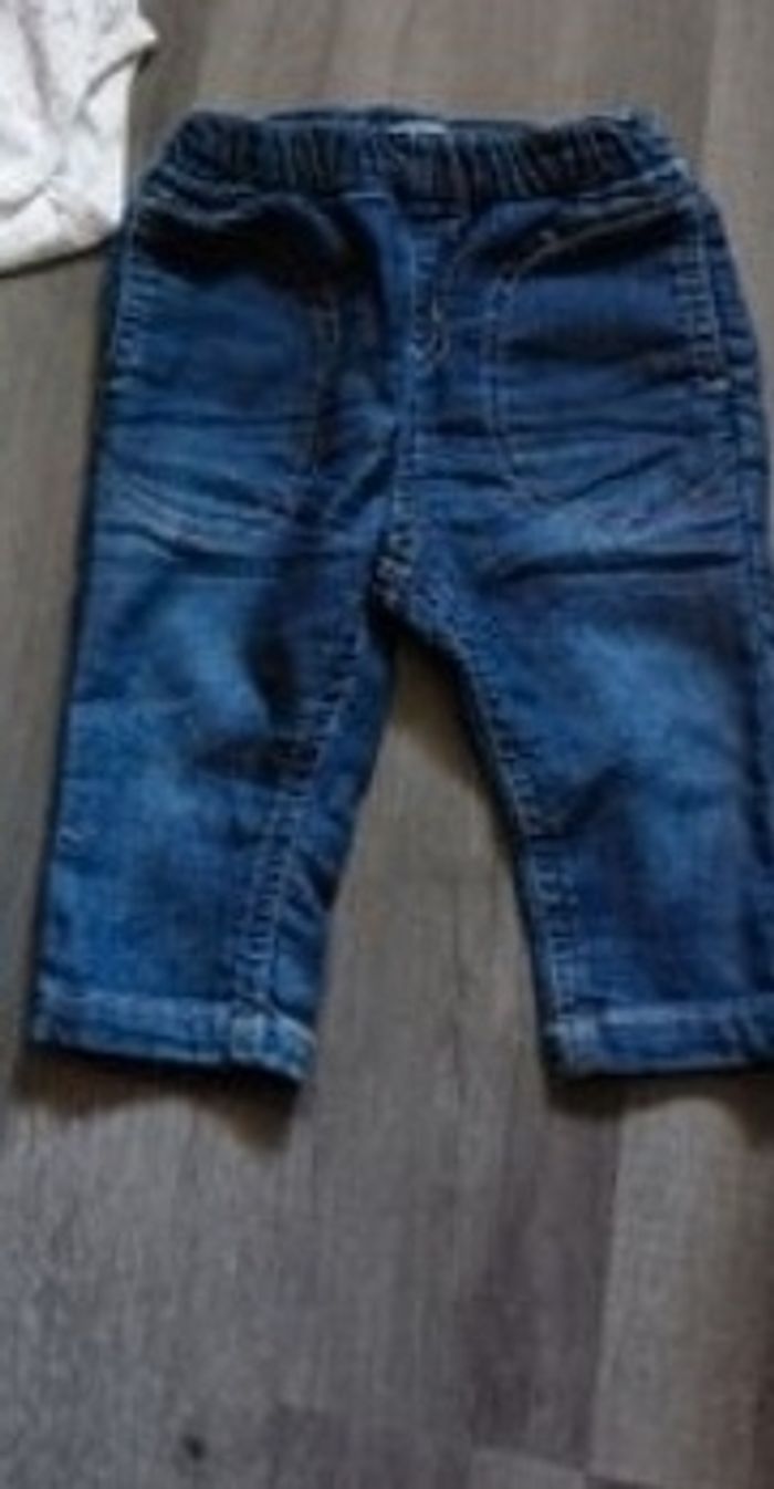 Jean bebe 6 mois