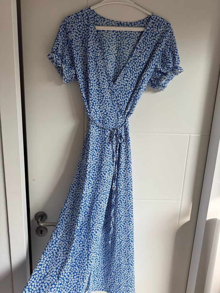 Robe portefeuille fleurit - photo numéro 2