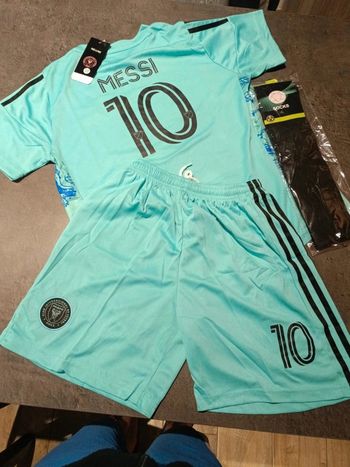 Tenue football Léo Messi Inter Miami bleu. T.30