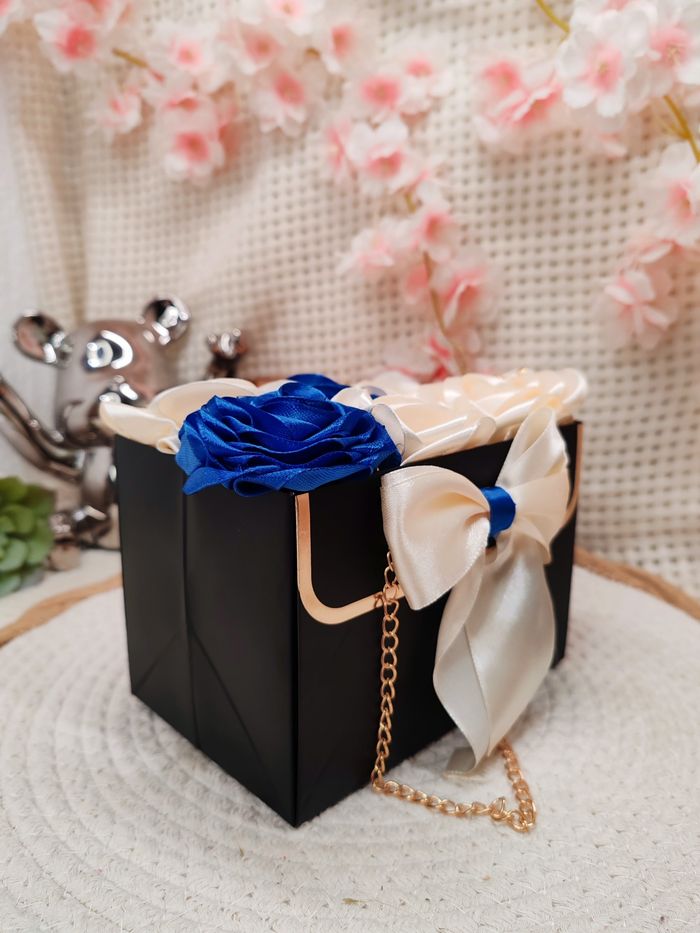 Box fleurale avec Rose - photo numéro 10
