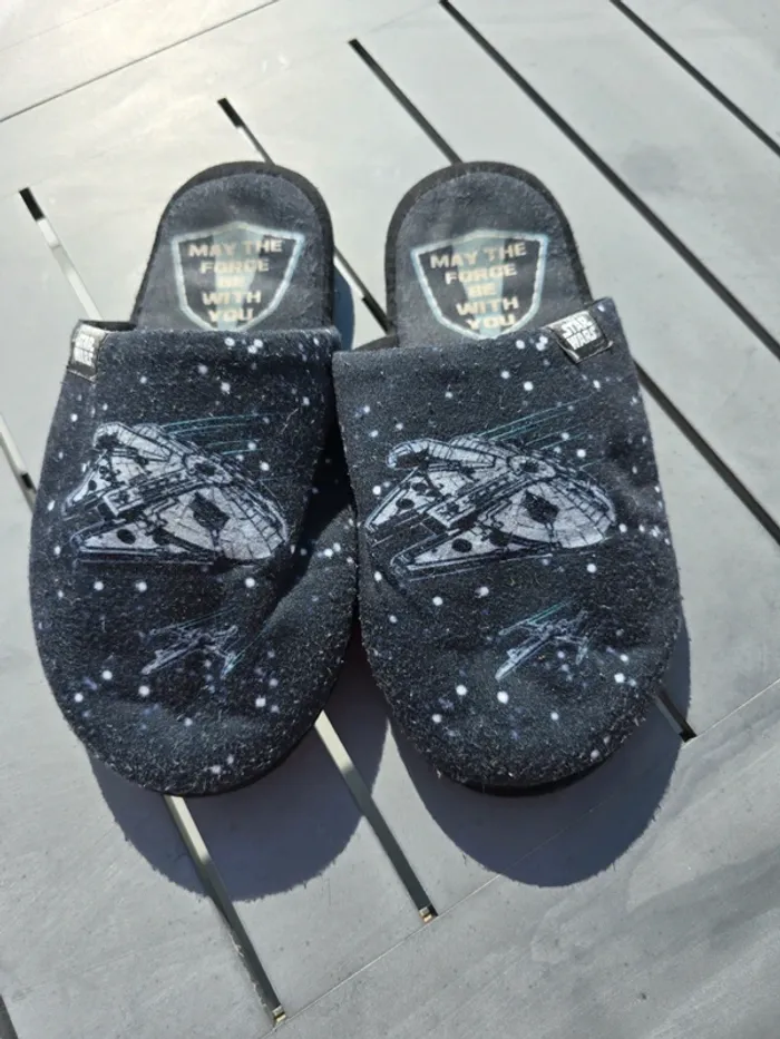 Chaussons Star Wars pointure 38 bon état
