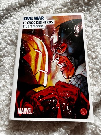 Livre civil war le choc des héros