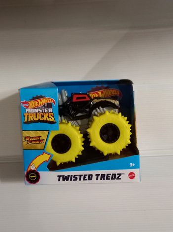 Hotwheel monster truck raging twisted tredz