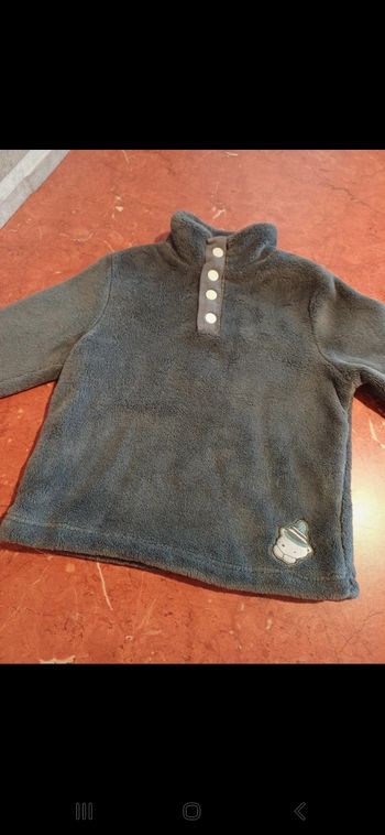 Sweat bébé taille 12 mois