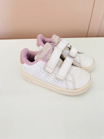 Baskets à scratch Adidas pointure 22