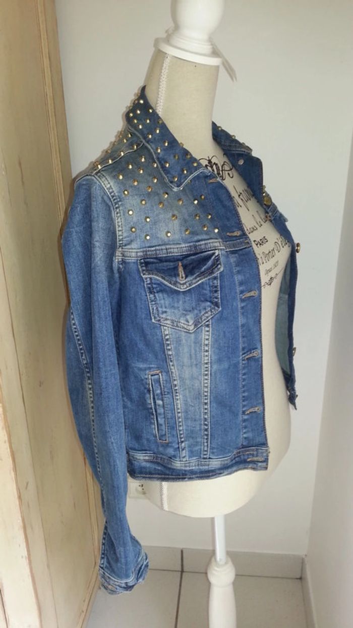 Veste denim jean cloutée ZARA taille L (38-40) - photo numéro 2