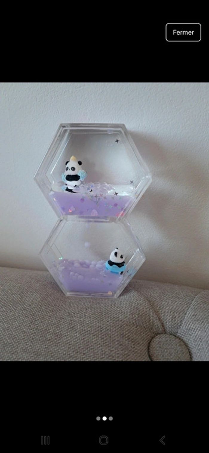 Sablier a huile avec figurines pandas et paillettes. Snoezelen retour au calme sensoriel - photo numéro 2