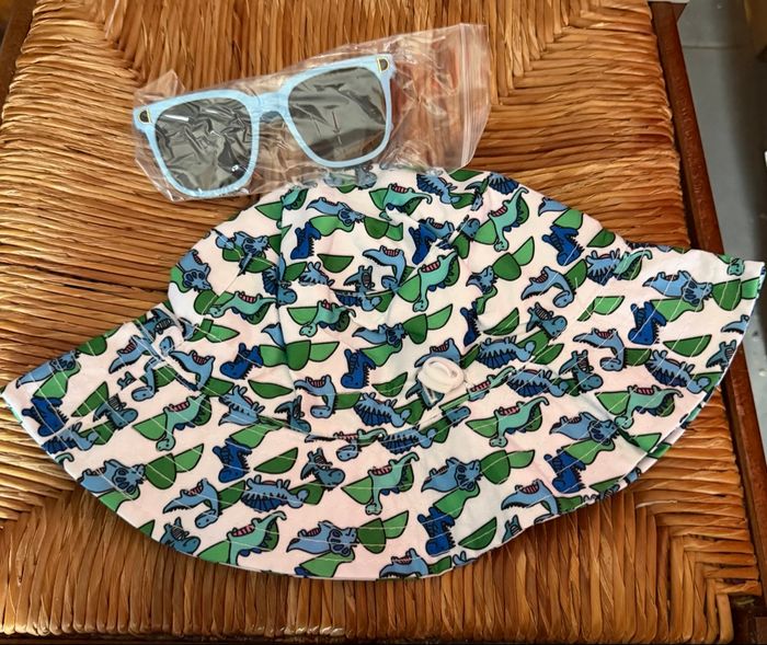 Ensemble été enfant : Bob dinosaures + Lunettes de soleil - photo numéro 1
