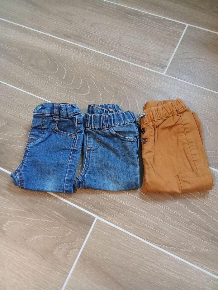 Lot de pantalons