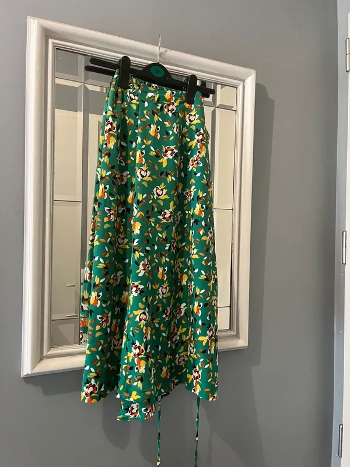 Jupe porte feuille - photo numéro 2