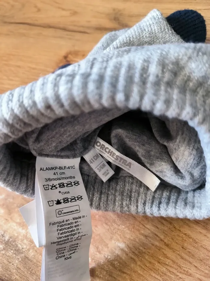 Bonnet - photo numéro 2