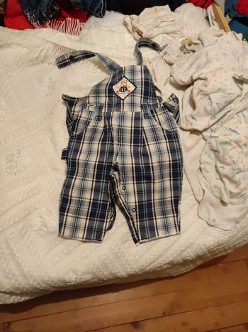 Salopette neuve très vintage 3 mois