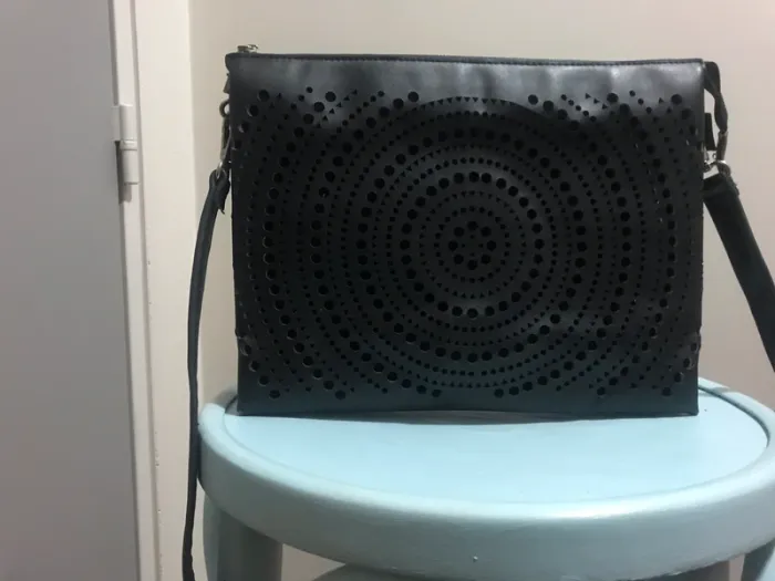 Sac à main noir cuir
