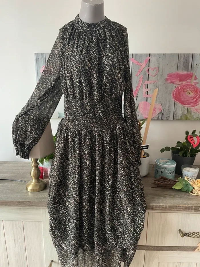 Superbe robe longue manches en voile en 42/44 excellent état de chez Body Flirt - photo numéro 3