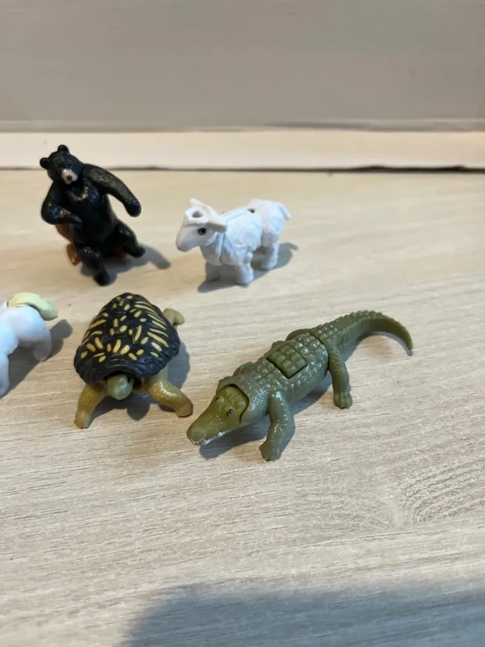 Lot figurines - photo numéro 2