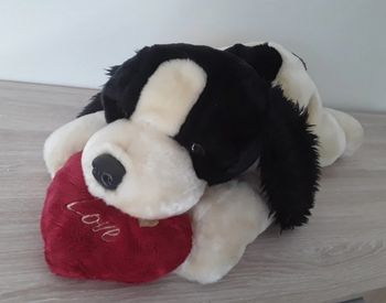 Peluche chien