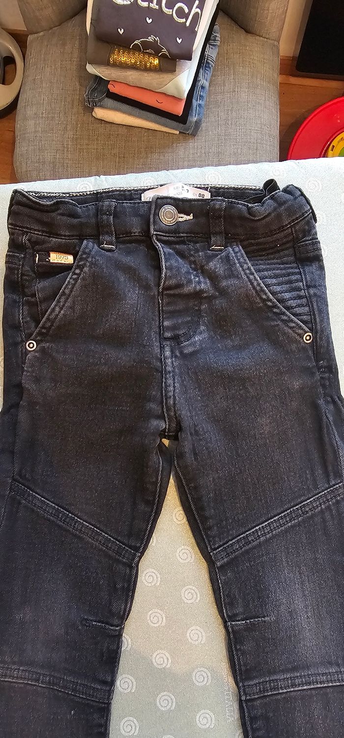 Jean noir zara garçon 3 ans - photo numéro 4