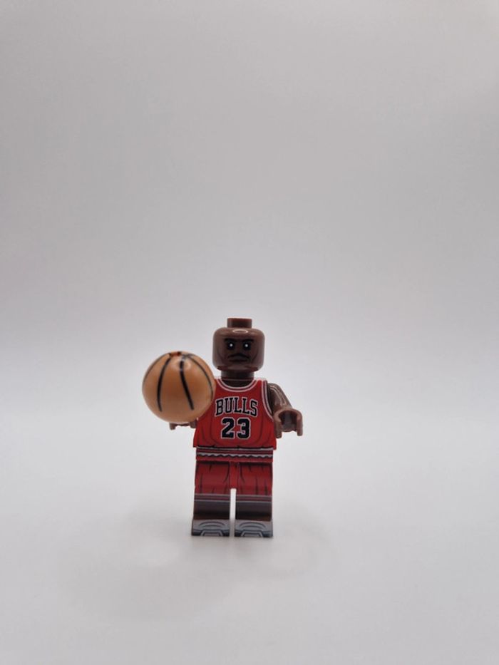 Figurine type lego Joueur de Basket Michael Jordan - photo numéro 2