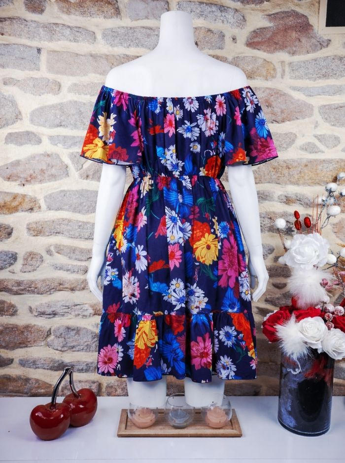 Robe festival tropical multicolore Femme taille 52 marque Boohoo 🪷 - photo numéro 2