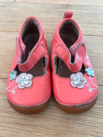 Chaussons rose vertbaudet cuir taille 24 bon état