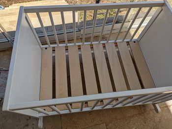 Lit à bascule bébé