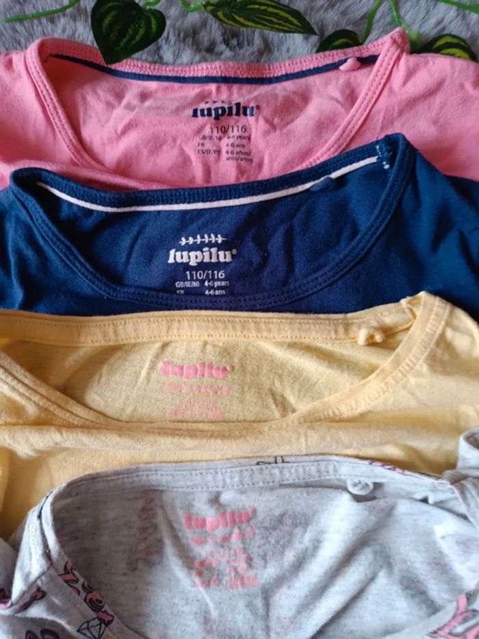 Lot de 4 tee-shirts manches longues 4/6 ans 110/116 - photo numéro 2