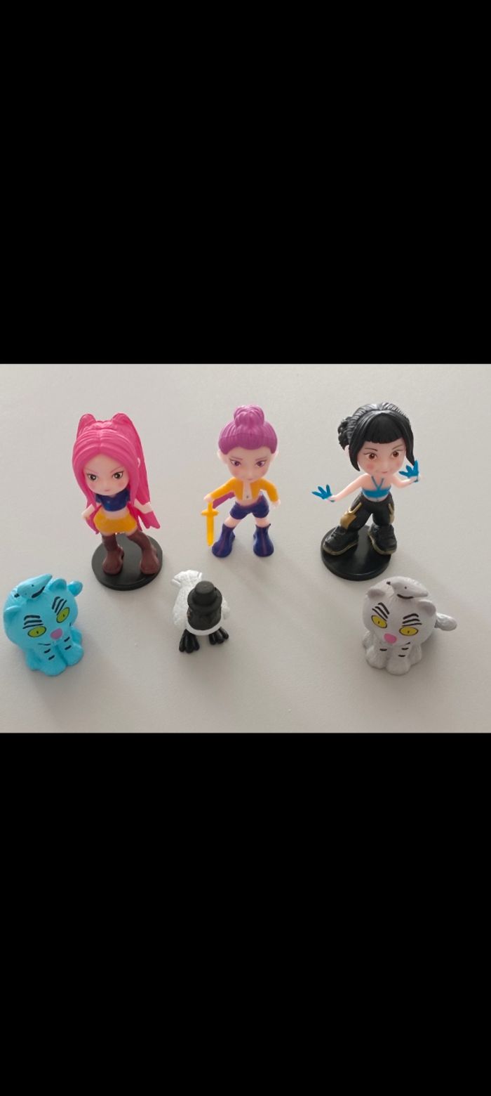 Figurines K-pop Demon Hunters neuves - photo numéro 1