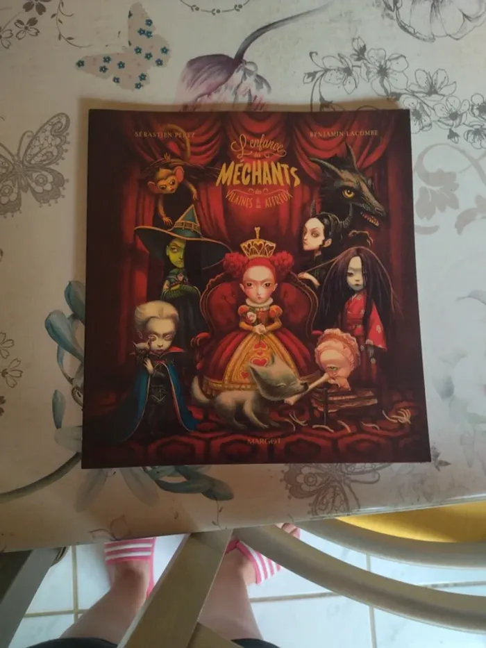 L'enfance des méchants des vilaines et des affreux