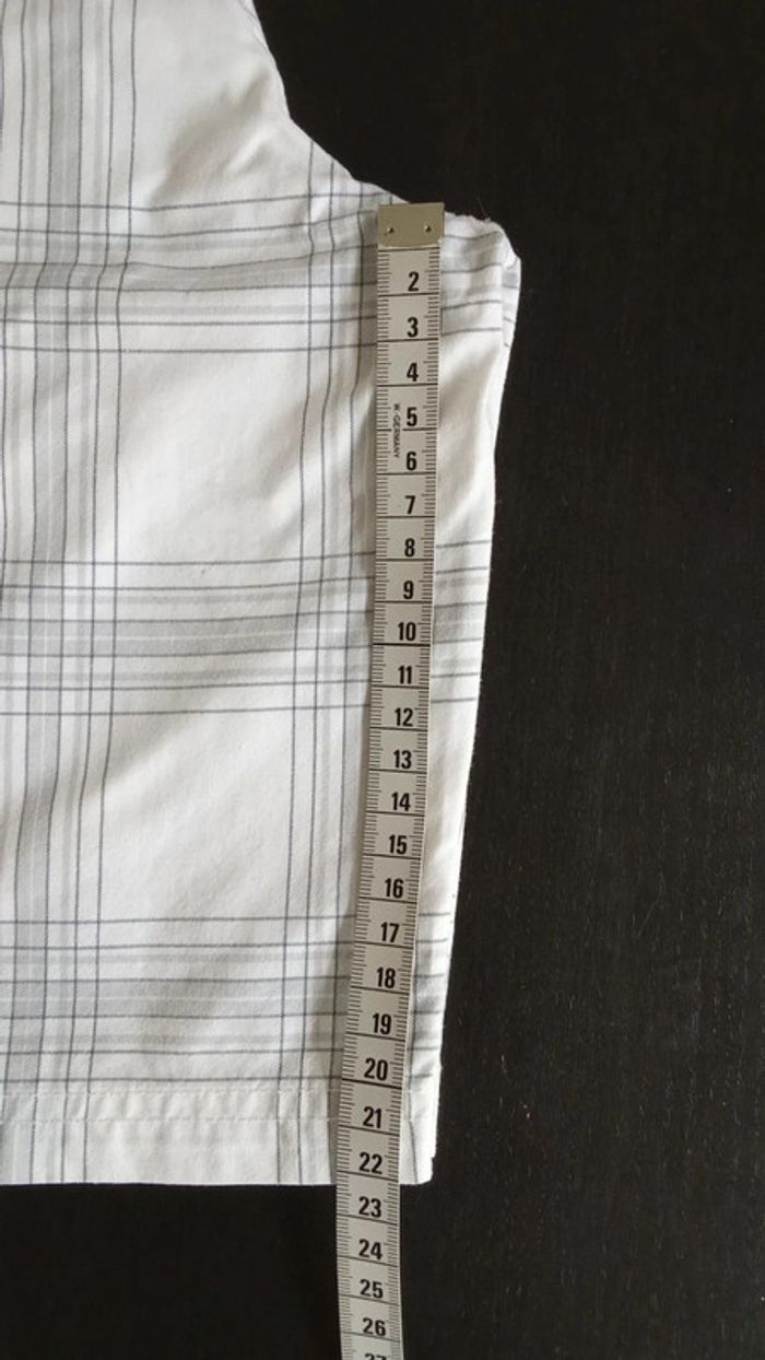 Short Quicksilver 8ans - photo numéro 12