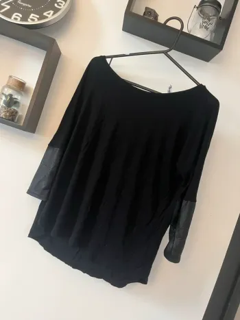 T-shirt Stadivarius • S