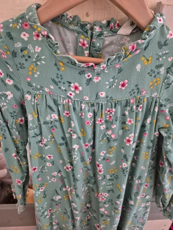 Jolie robe mi saison - photo numéro 2
