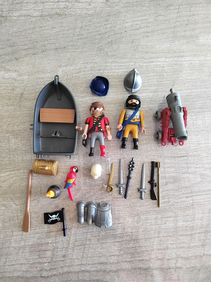 Chevalier et pirate playmobil en très bon état - photo numéro 4