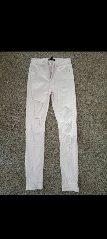 Jean à trous jennyfer taille xxs 32