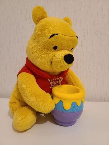 Peluche interactive Winnie l'Ourson- Disney