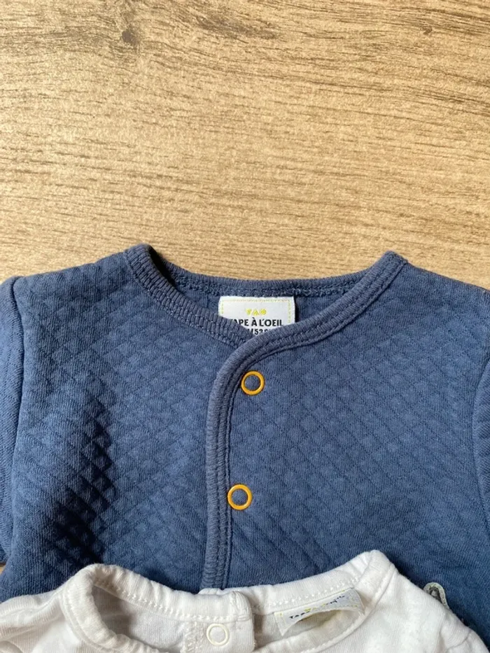Veste et t-shirt - photo numéro 2